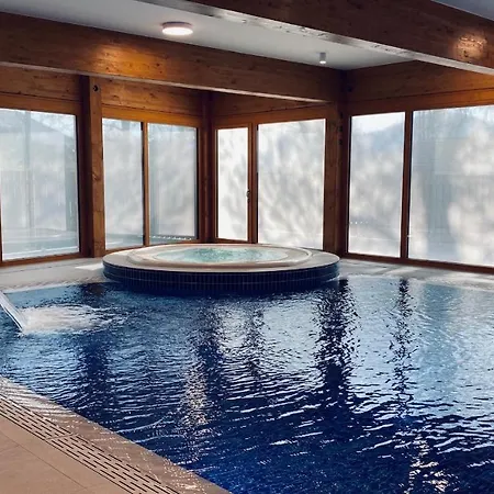 Aparthotel Wellness Rezidence Javor, Ubytovani Se Zasklenou Terasou V Centru Zelezne Rudy *
